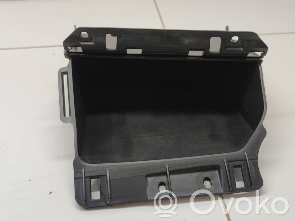 Peugeot Partner III Glove box 