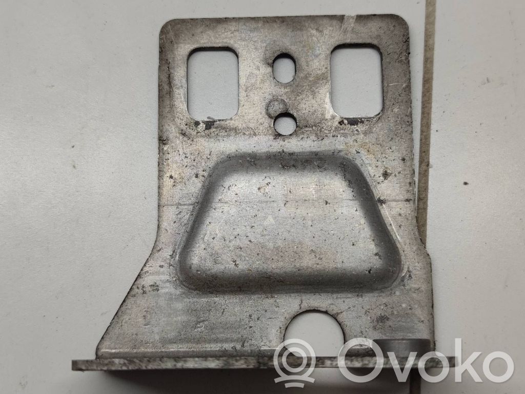 Citroen C3 Front bumper mounting bracket 