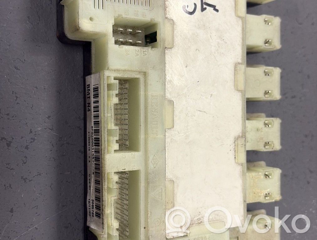 Renault Clio II Módulo de fusible 