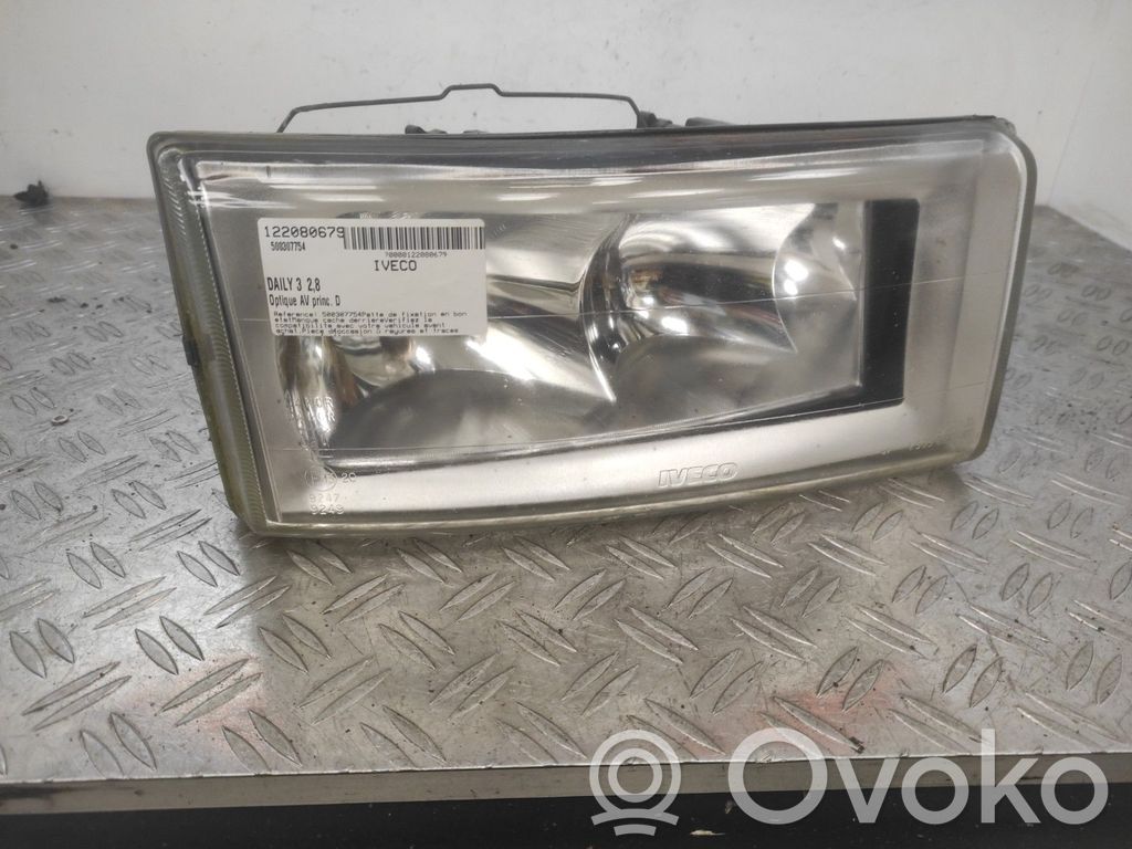 Scheinwerfer   500307754
