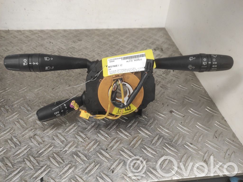 Alfa Romeo Mito Commodo, commande essuie-glace/phare 