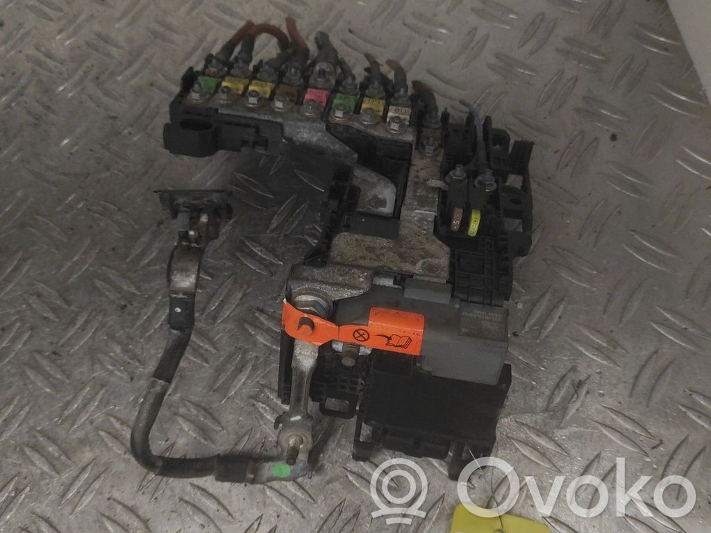 Citroen C4 II Drošinātāju kaste (komplekts) 