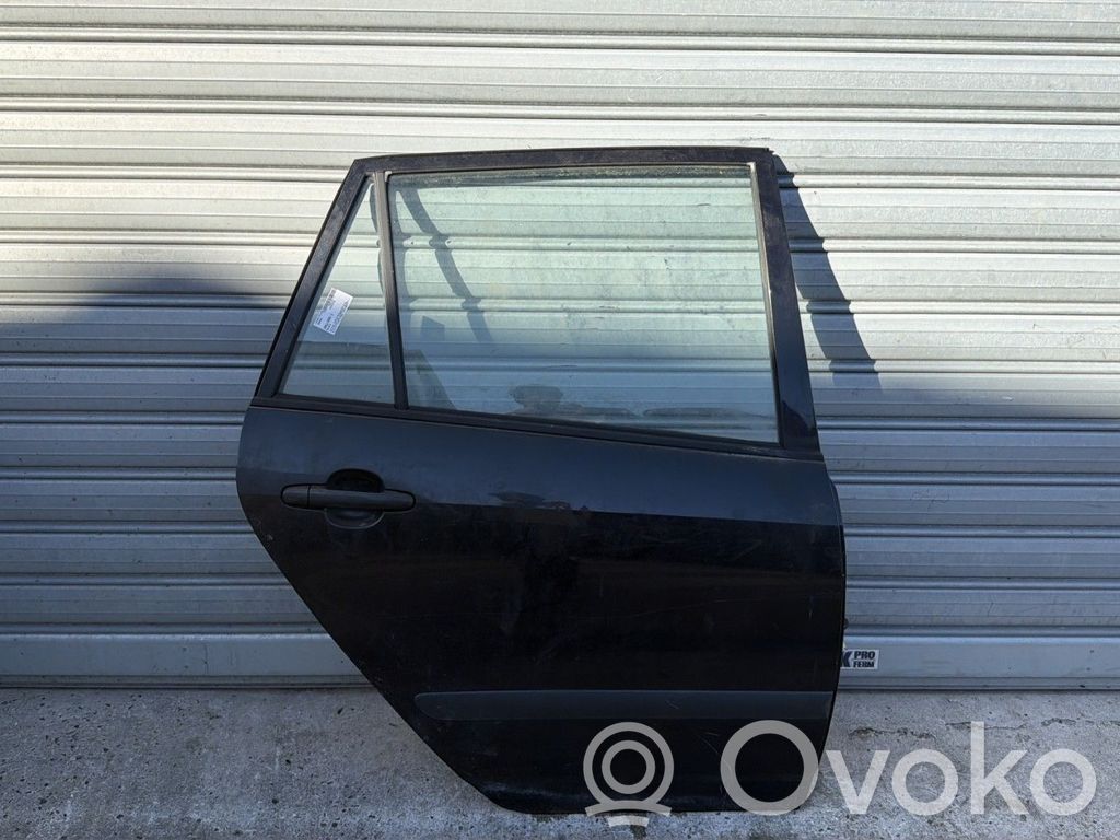 Toyota Corolla Verso E121 Puerta trasera 