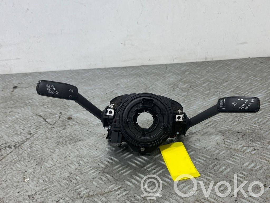 Volkswagen Polo VI Interruptor/palanca de limpiador de luz de giro 