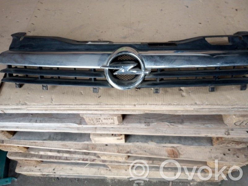 Opel Astra H Grilă față 
