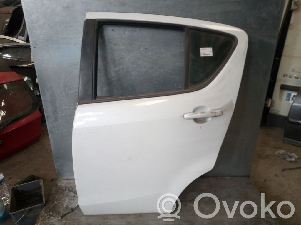 Opel Agila B Puerta trasera 