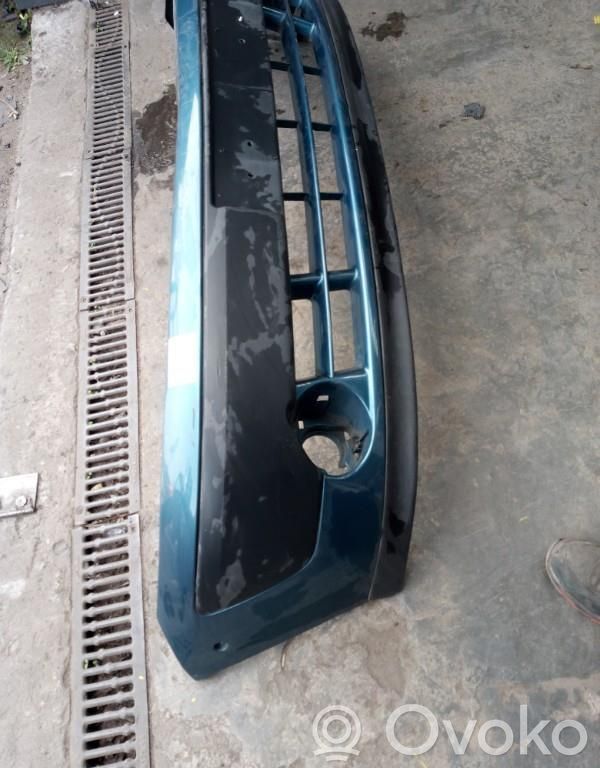 Renault Kangoo I Parachoques delantero 