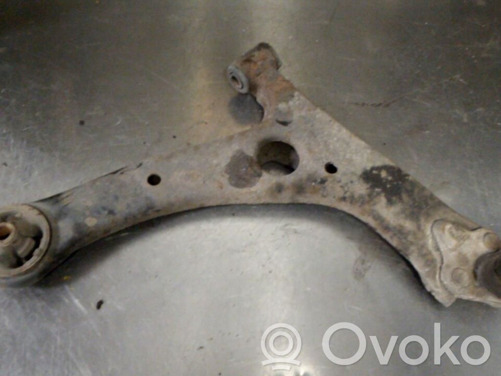 Toyota Corolla E120 E130 Dakša 