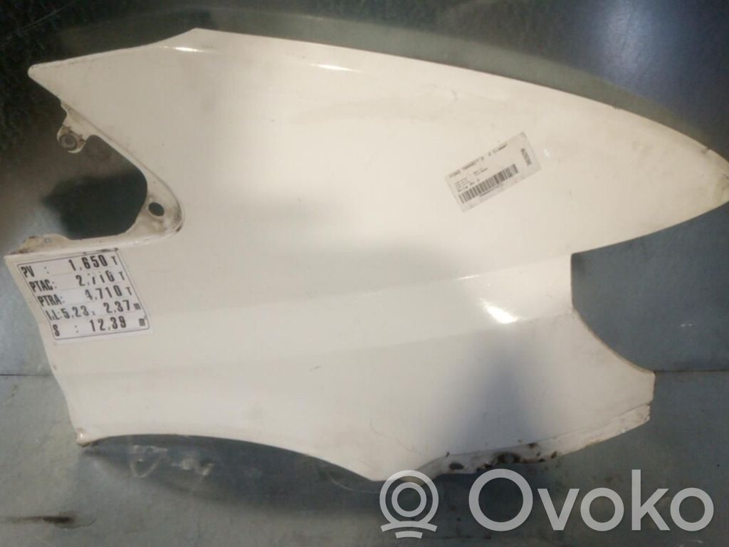 Fender   4469784