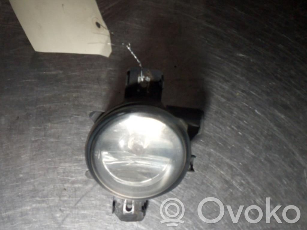 Feu antibrouillard avant   63177181287
