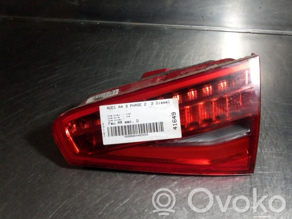 Audi A4 S4 B8 8K Lampă spate în capacul portbagajului 