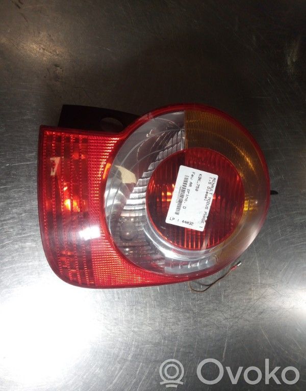 Rear/tail lights   8200538785