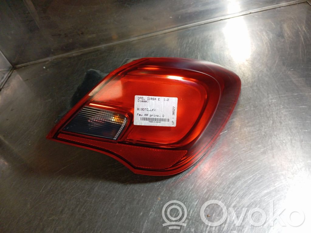 Rear/tail lights   39090649