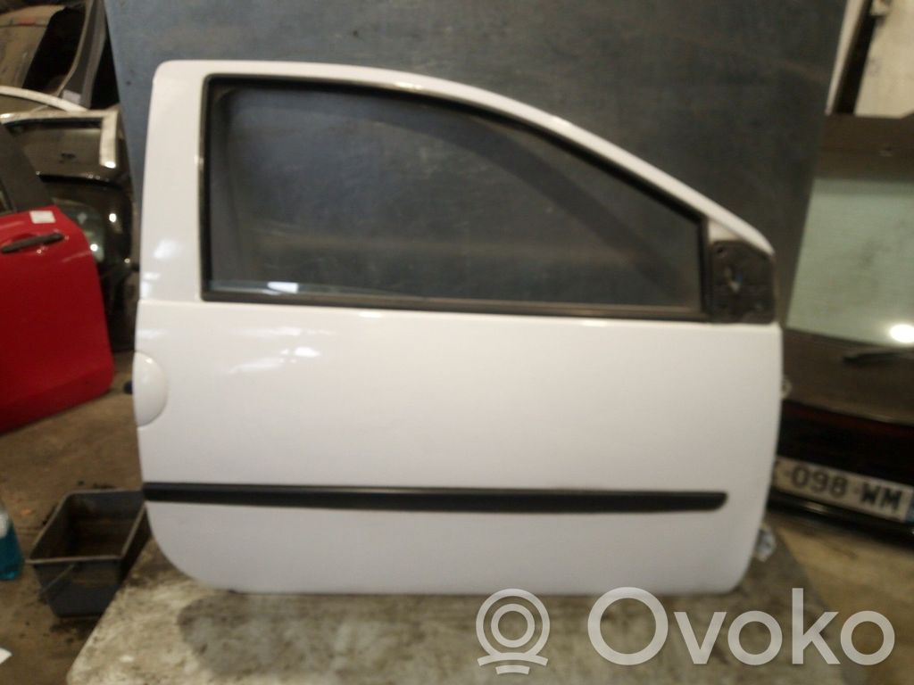 Renault Twingo II Puerta delantera 
