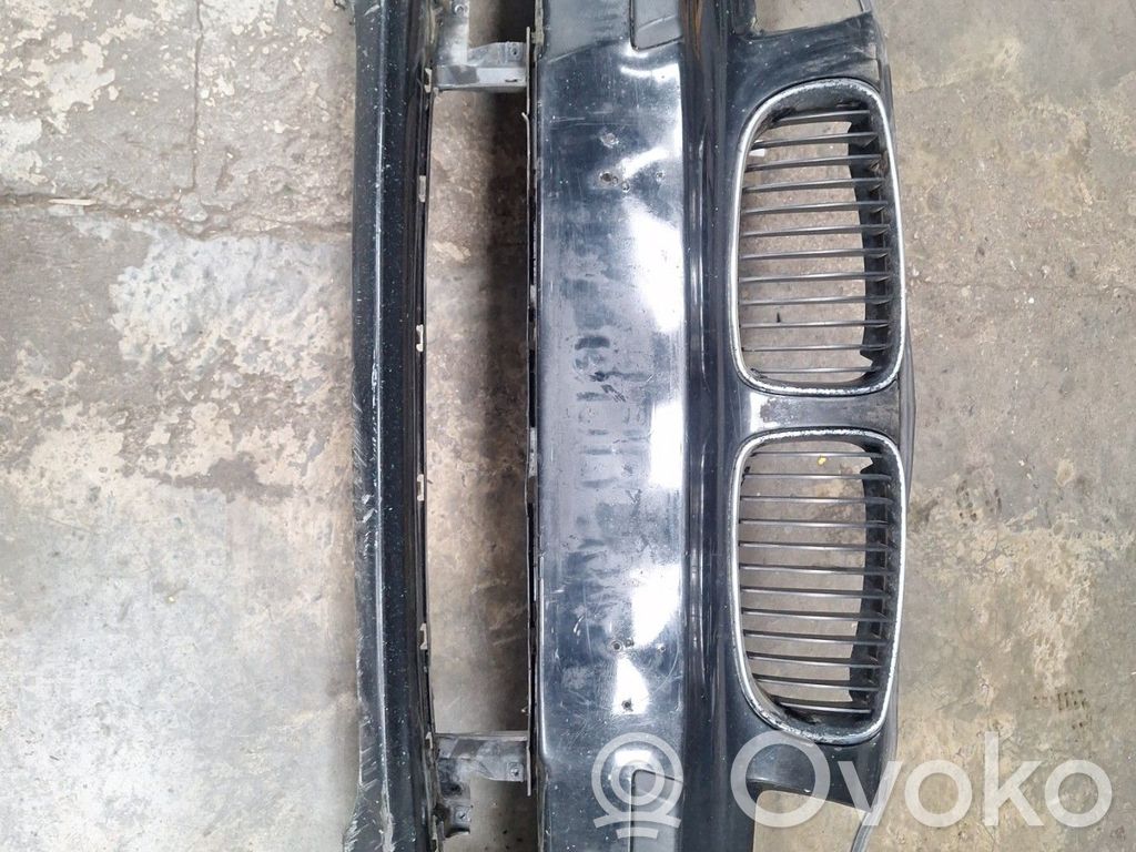 Front bumper   51117185125