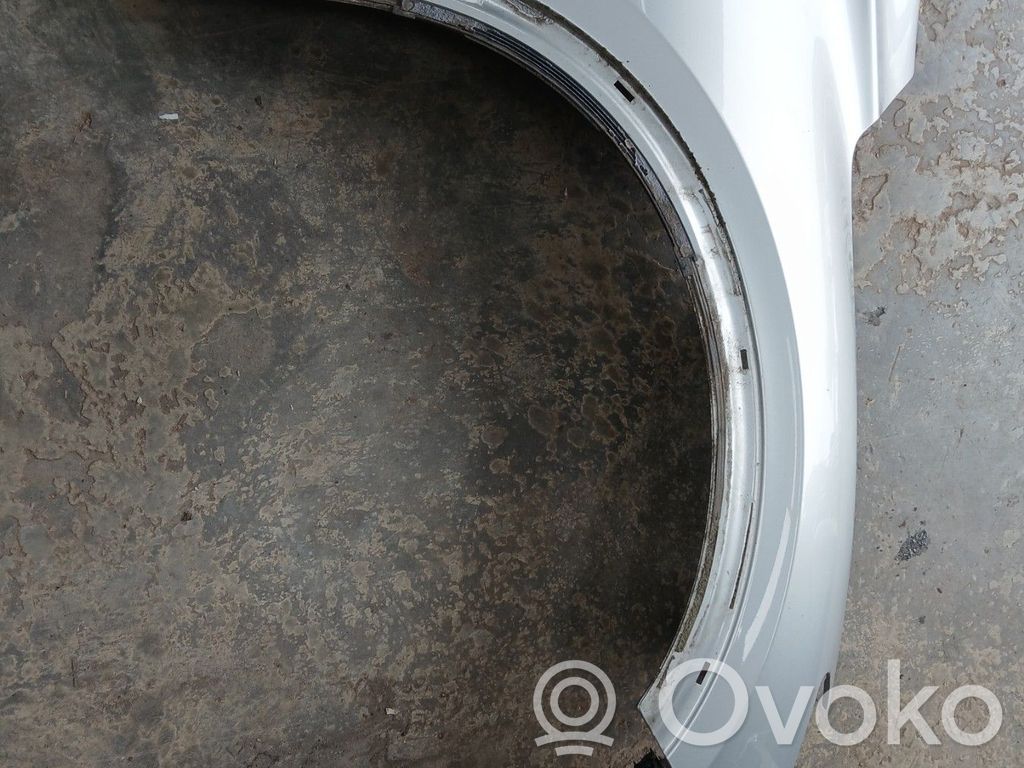 Infiniti Q30 Parafango 