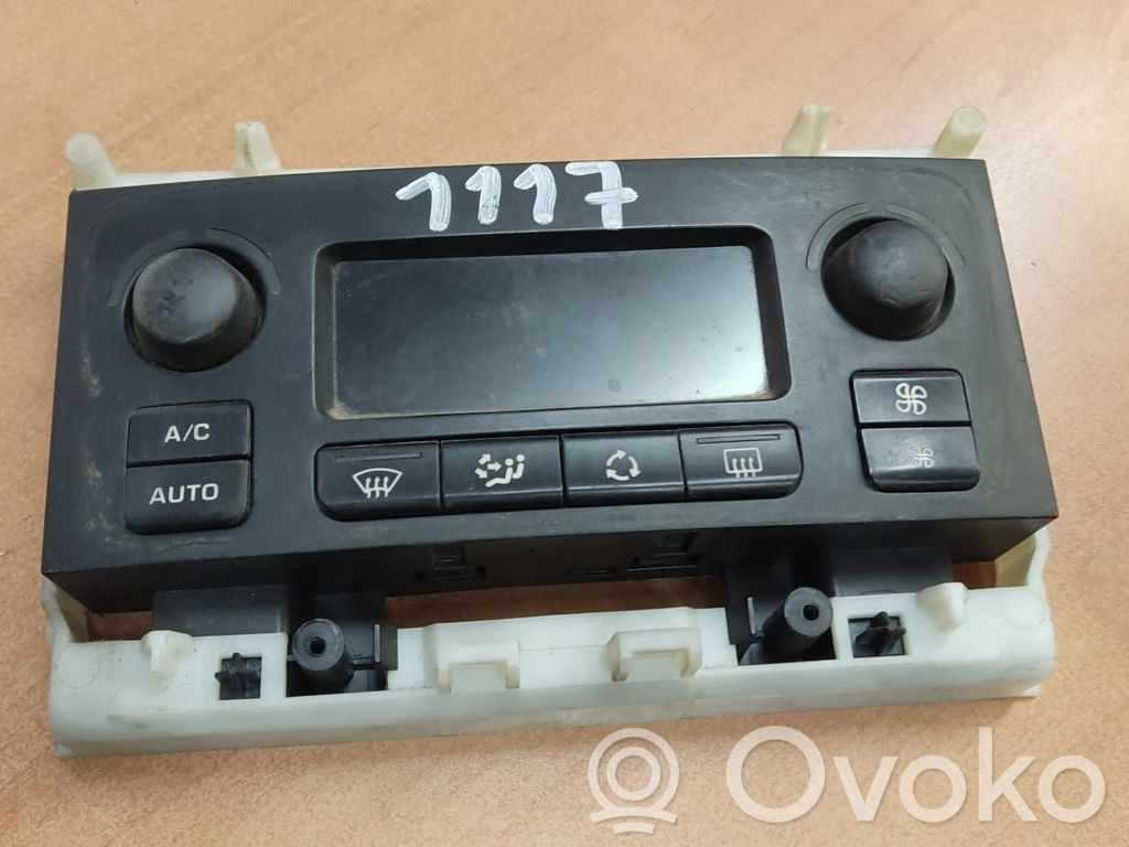 Peugeot 307 Climate control/heater control trim 