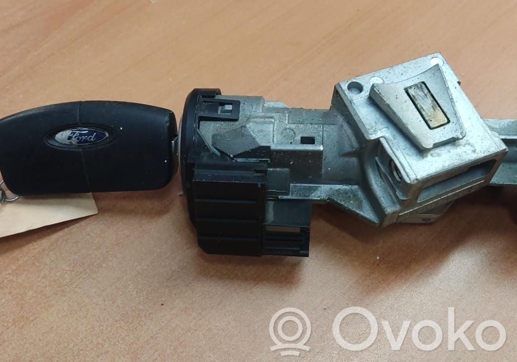 Engine start stop button switch   3M513F880AC,225734