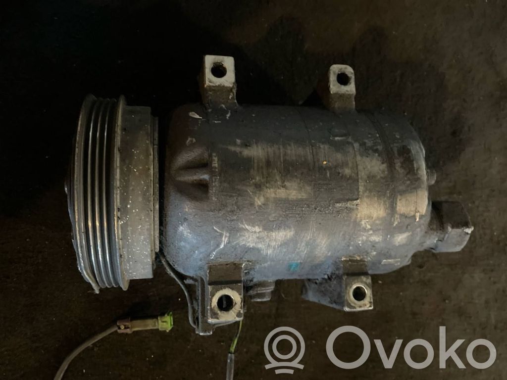 Audi A4 S4 B5 8D Kompresor / Sprężarka klimatyzacji A/C 