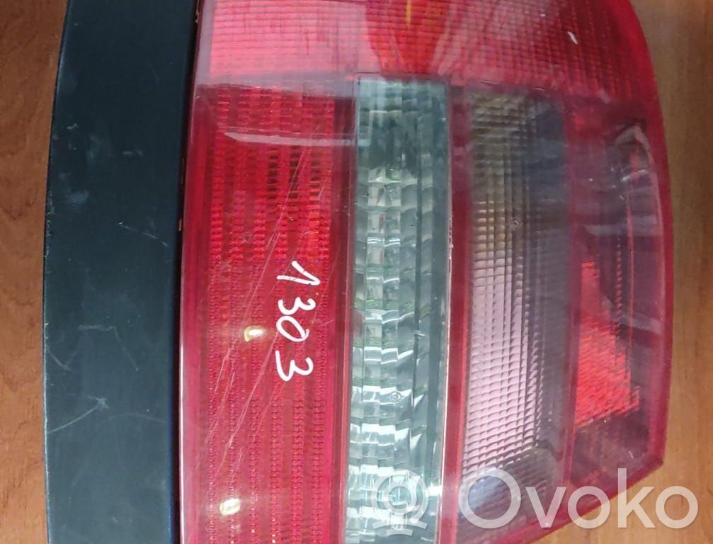 Audi A4 S4 B5 8D Lampă spate în caroserie 