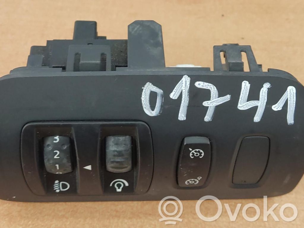 Interruptor de control del panel de luces   8200079020B,237624