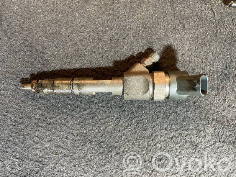 Inyector de combustible   8200100272,231020
