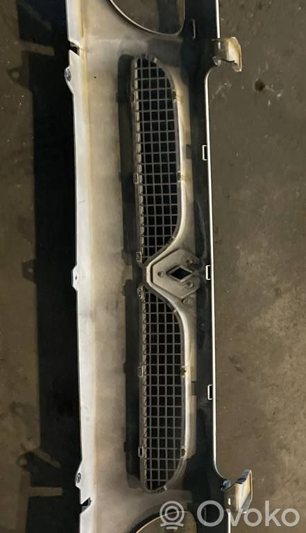 Radiator trim   6001030147,112340
