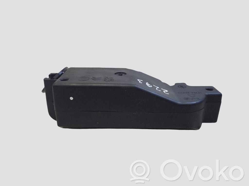 Peugeot 607 Blocco/chiusura/serratura del portellone posteriore/bagagliaio 