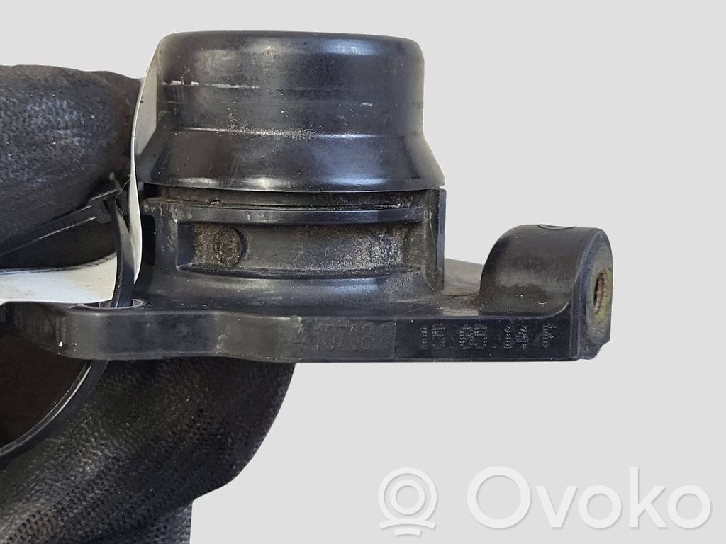BMW 1 F20 F21 Termostat / Obudowa termostatu 
