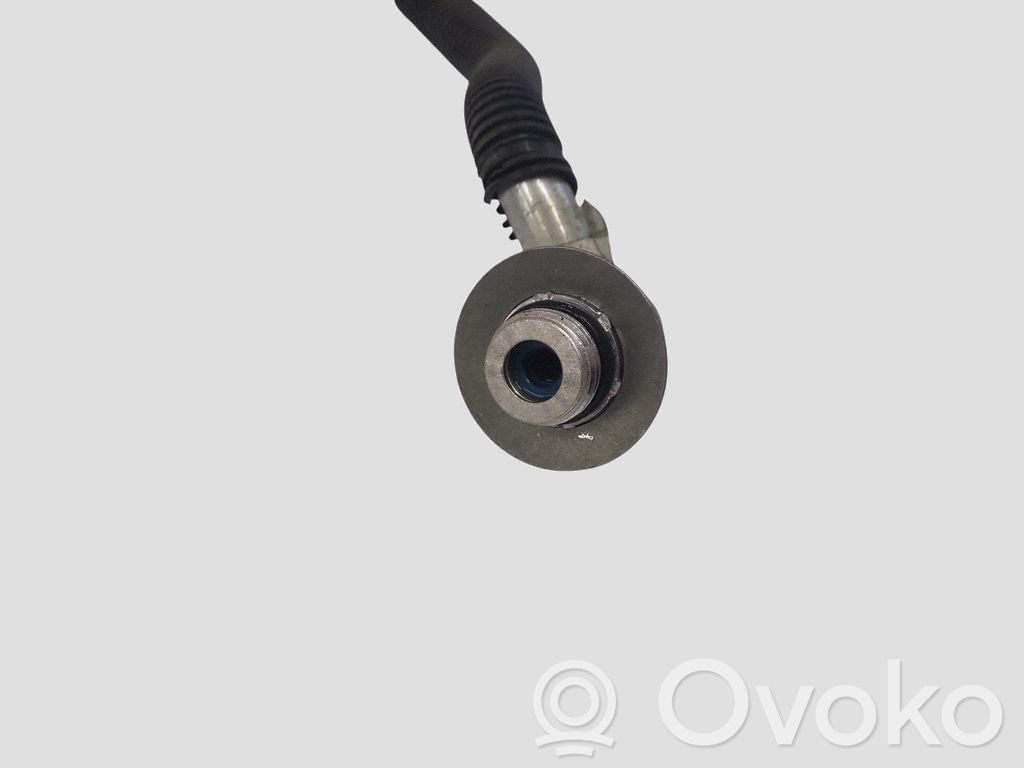 Opel Ampera Tuyau de liquide de refroidissement moteur