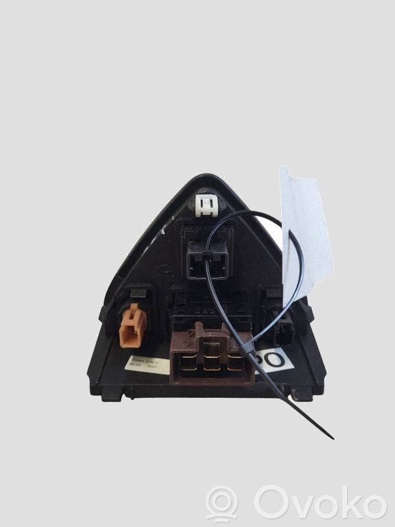 Botón interruptor de luz de peligro   68485JY00A