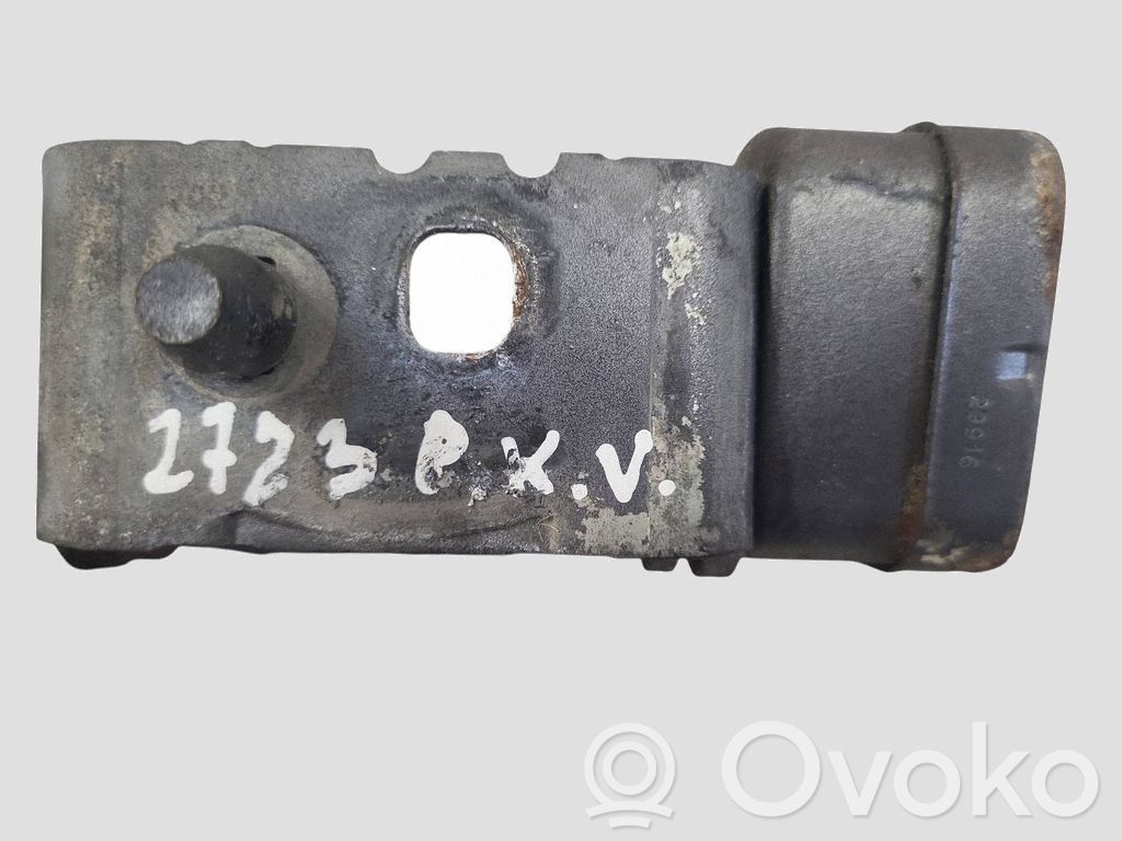 Bisagra superior puerta delantera   A047905