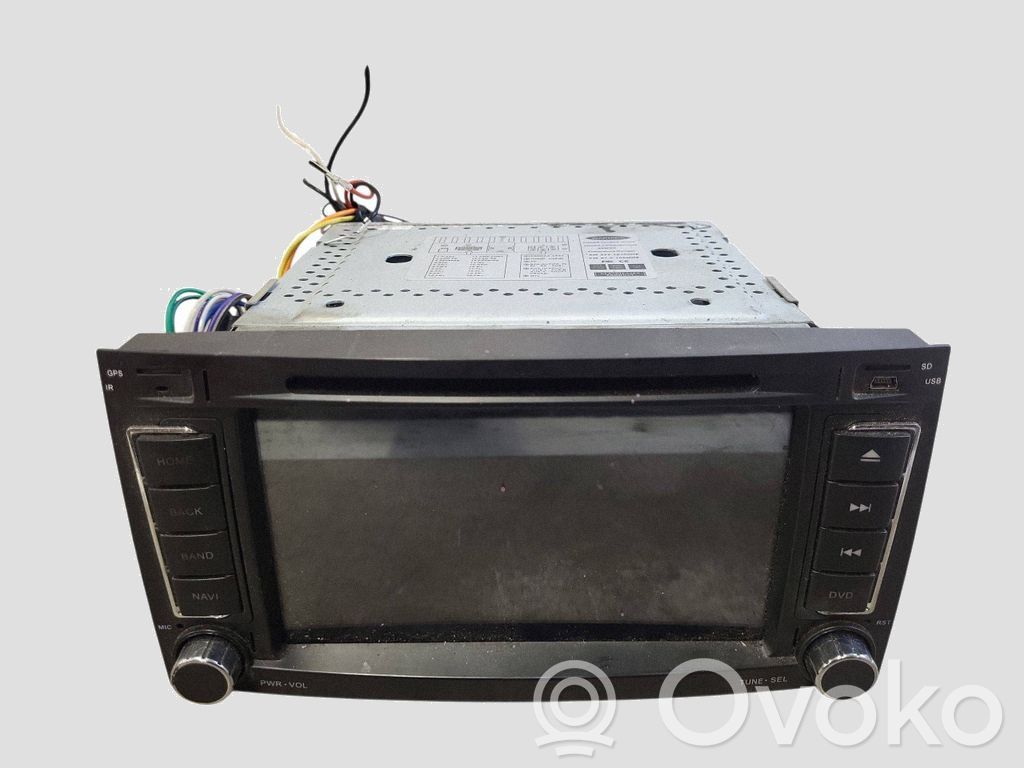 Radio/CD/DVD/GPS-pääyksikkö