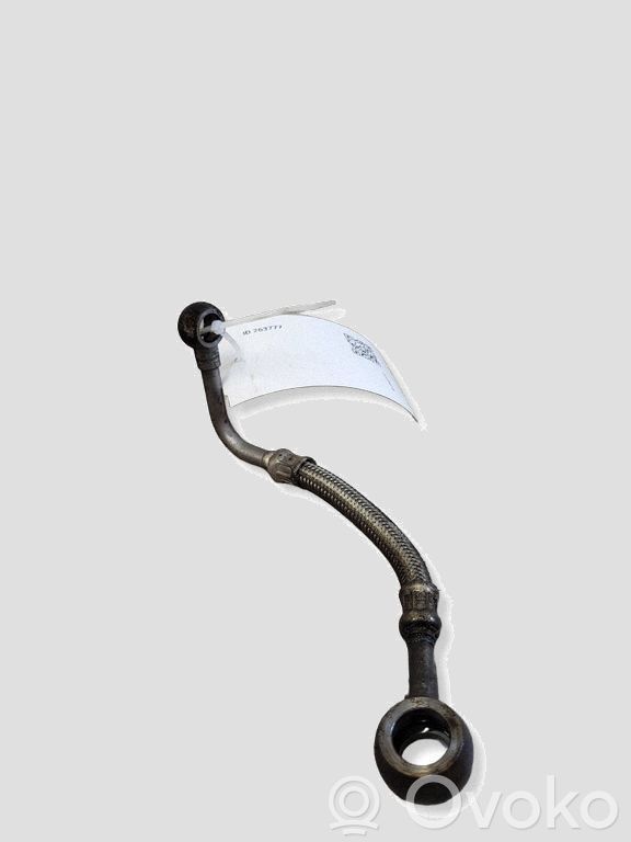 Turboahtimen öljyletku   8653781