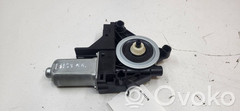 Volvo V60 Motorino alzacristalli della portiera anteriore 