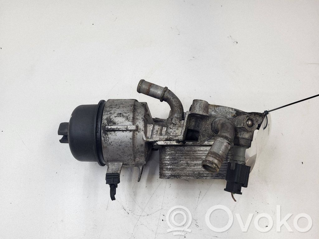 Oil filter mounting bracket   FL515