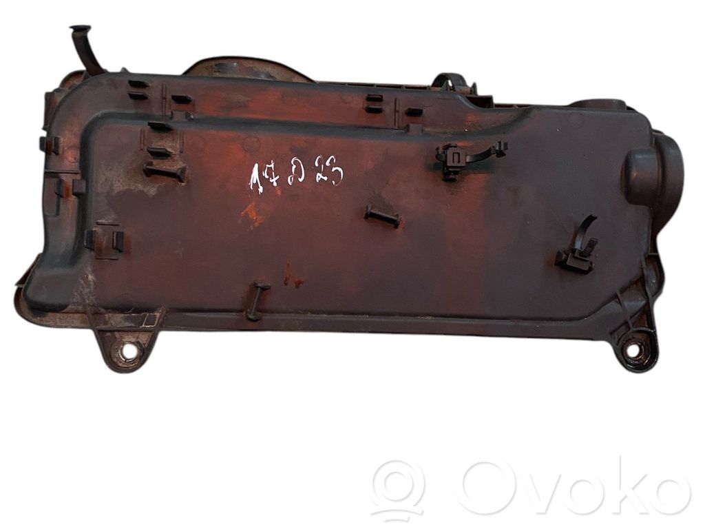 Moottorin koppa   175B10025R