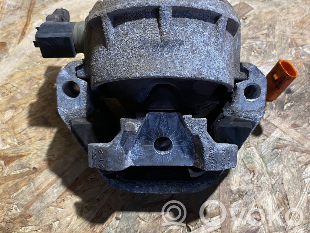 Audi A6 S6 C7 4G Engine mount bracket 