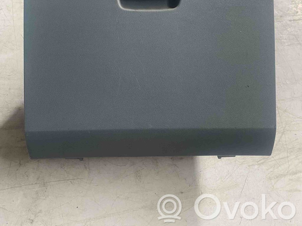Handschuhfach   VP6C1XV06015