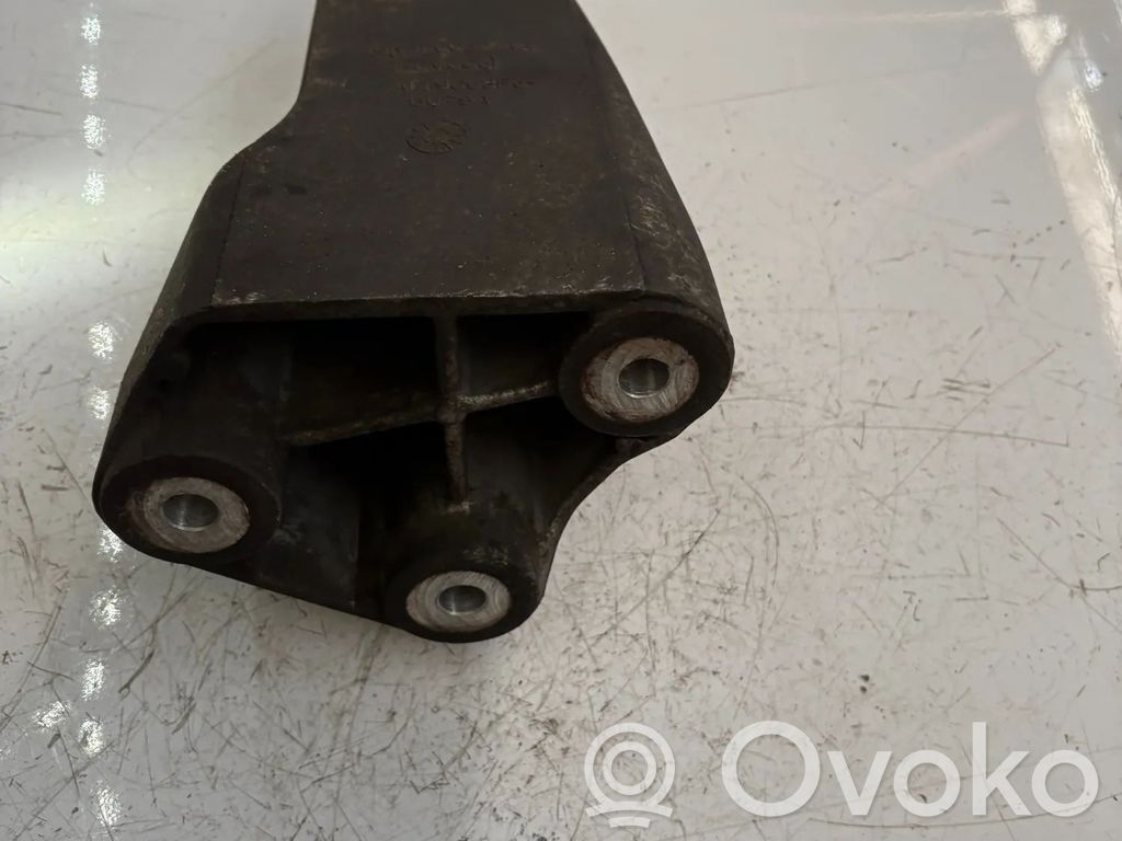 Ford Transit Engine mounting bracket 