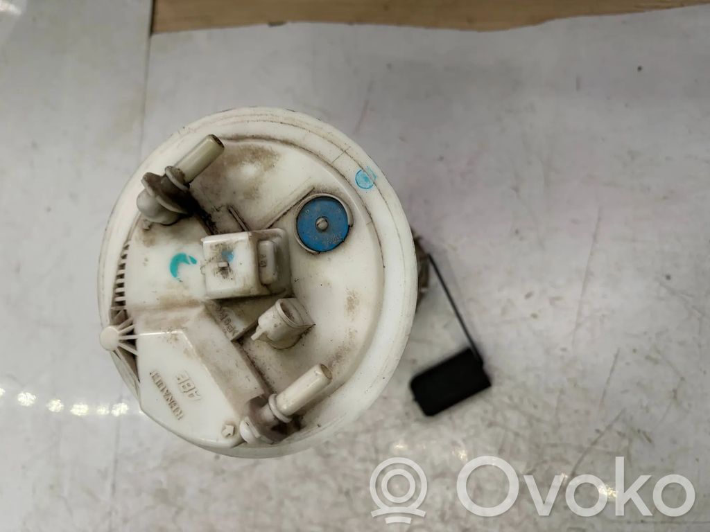 Renault Master III Bomba interna de combustible 