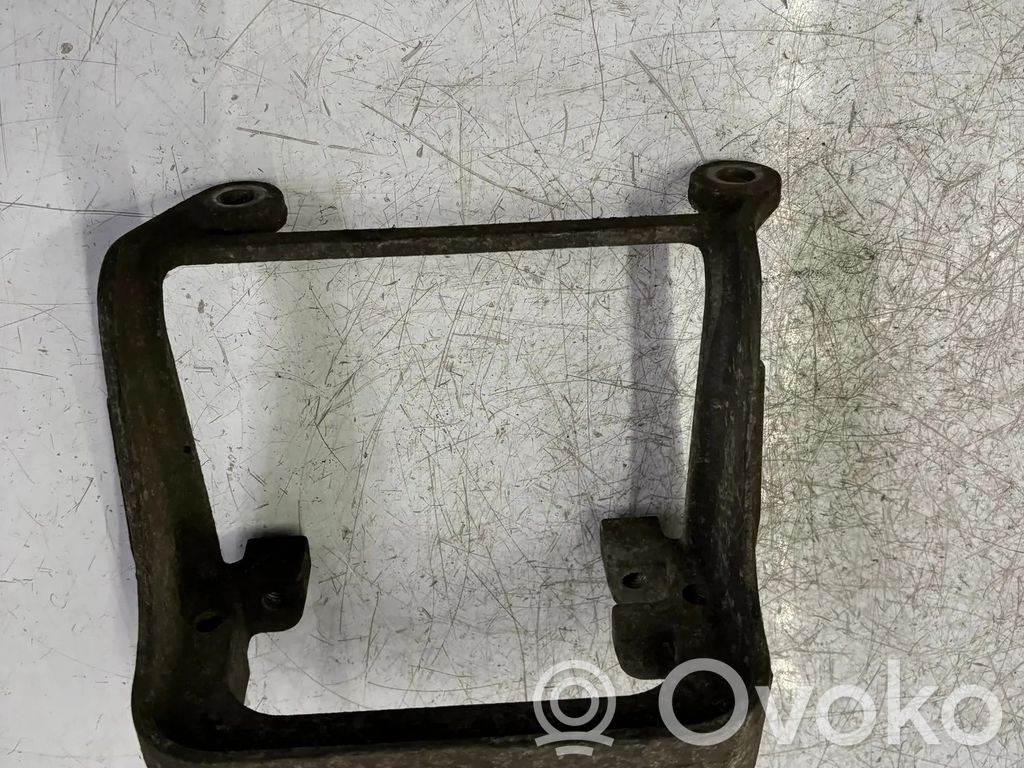 Renault Master III Gearbox mounting bracket 
