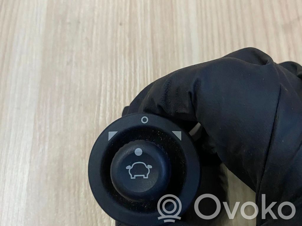 Sivupeilin kytkin   CA6T17B676AA