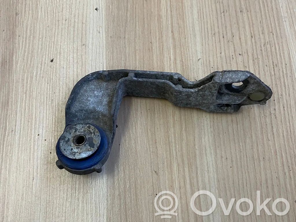 Peugeot Expert Support, fixation radiateur 