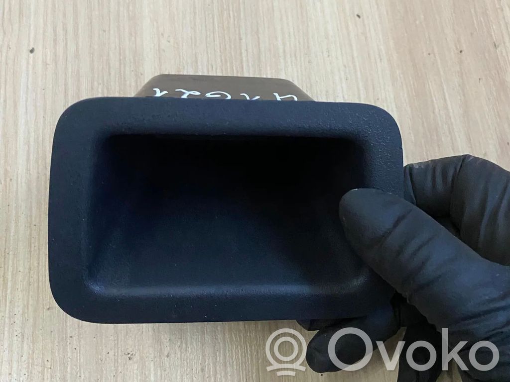 Dashboard storage box/compartment   8200844693