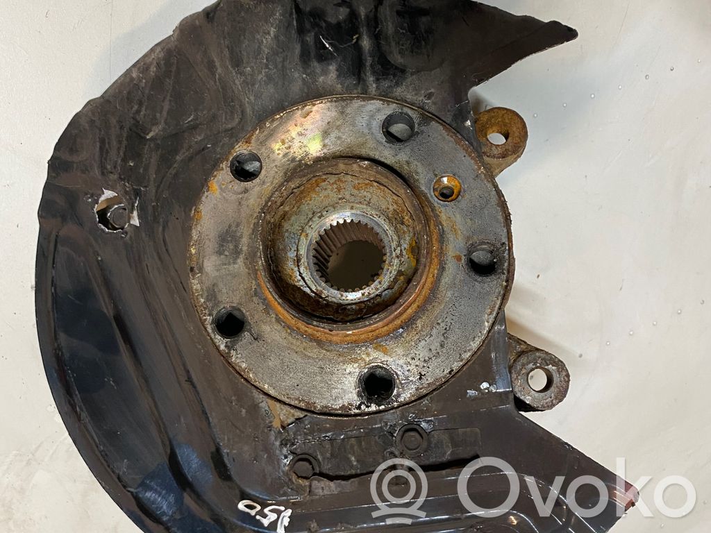 BMW X3 E83 Front wheel hub 