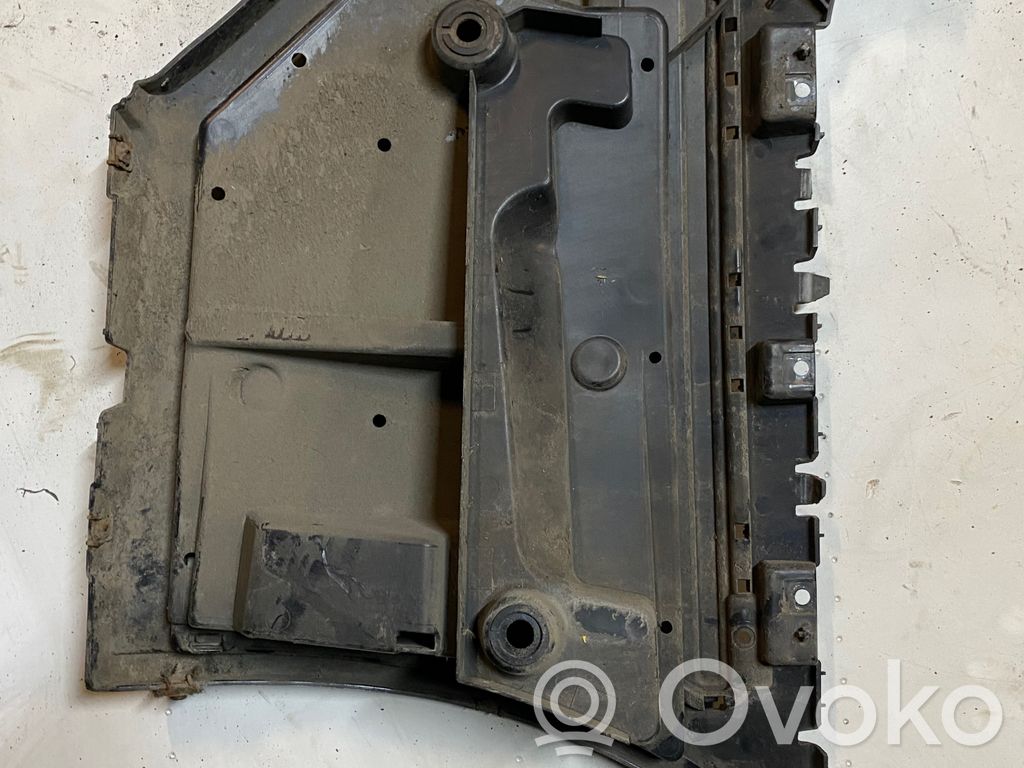 Rear bumper mounting bracket   7128245