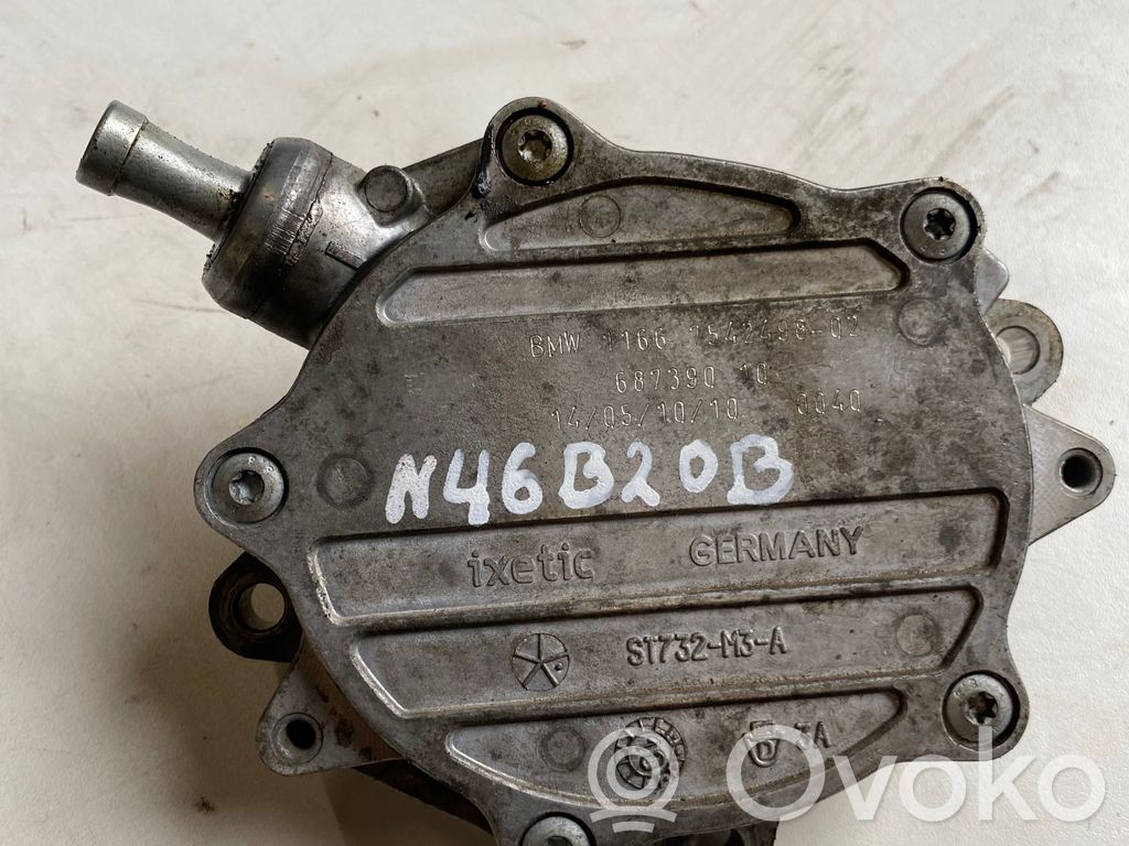 Vacuum pump   687390,7542498