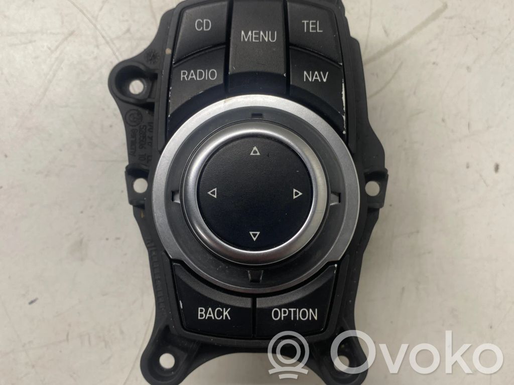 Head unit multimedia control   033625106,9205177,09990005550304