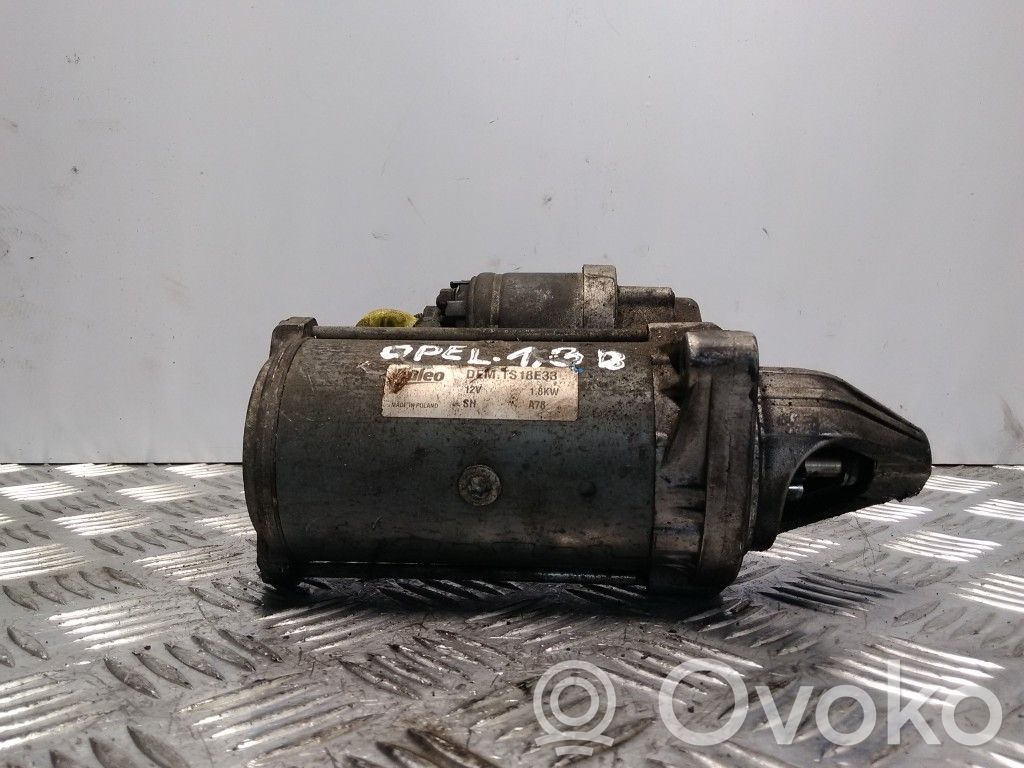 Opel Corsa D Starteris 